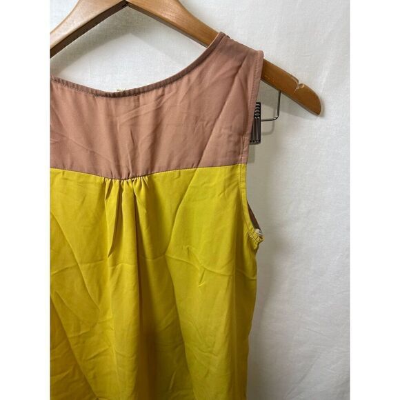 button down shirt - Picture 6 of 6